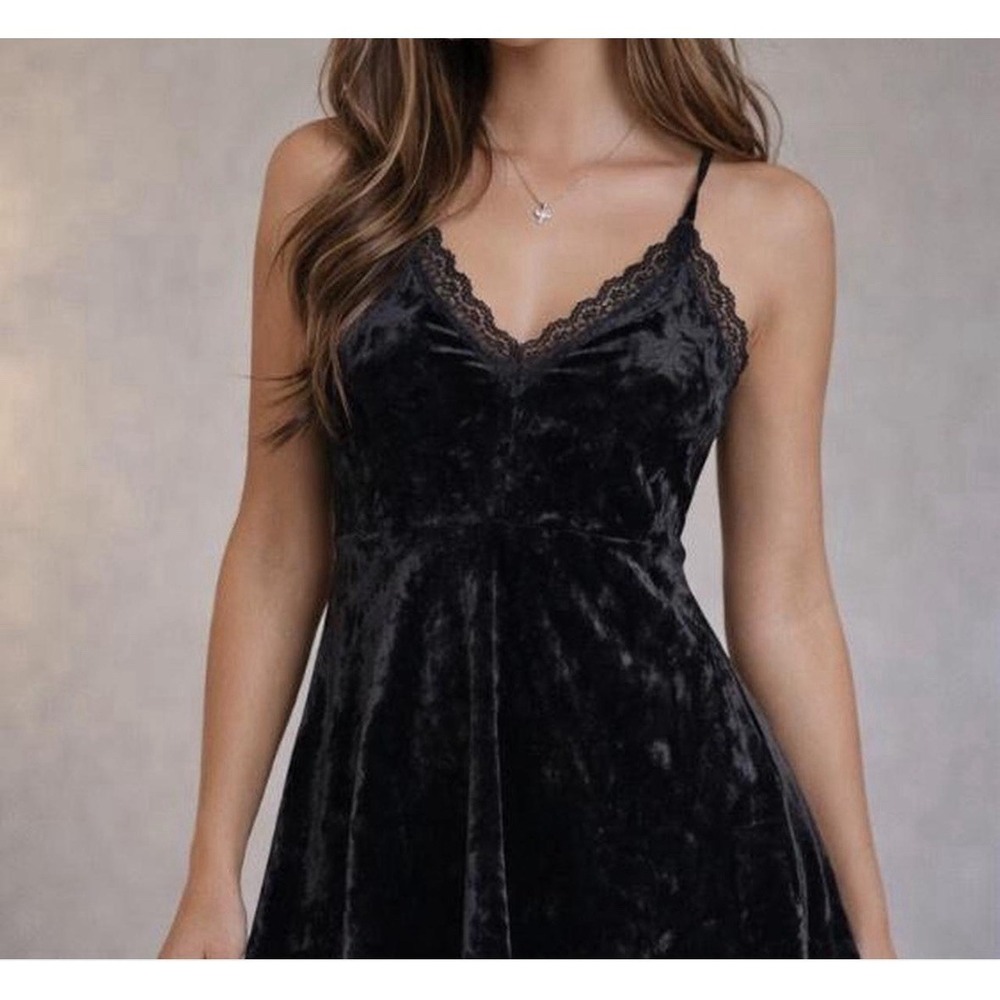 Forever 21 Black Velvet Camisole Baby Doll Dress Large Whimsigoth Goth Lace Sexy